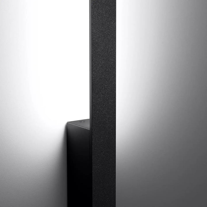 Applique murale sappo l 4000k noir avec design moderne, module led intégré et boîtier étroit pour lampadaire lahti