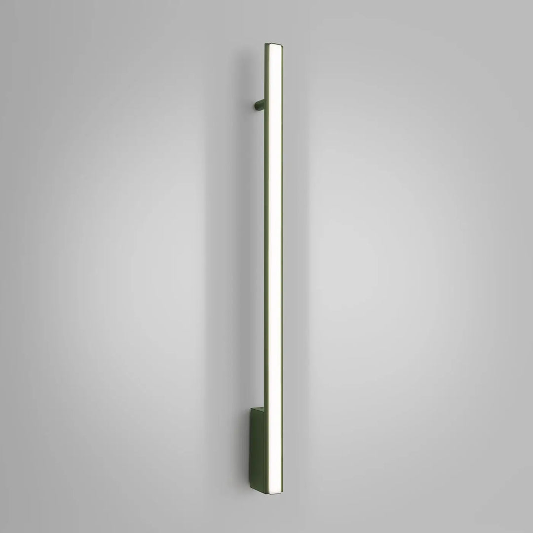 Applique murale LAGOM vert olive allumée, détail du diffuseur