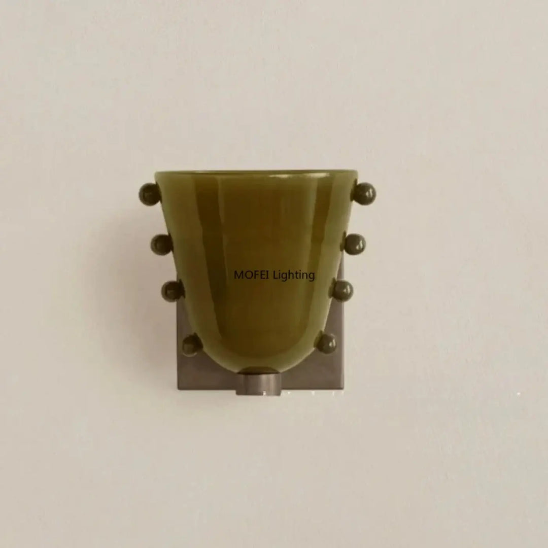 Applique murale moderne avec abat-jour en verre colorée élégant
