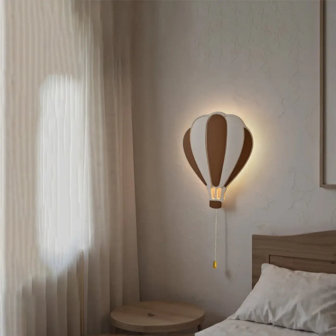 Applique murale montgolfiere led pour chambre enfant