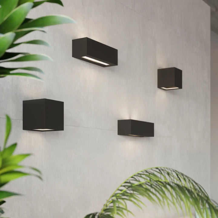 Applique murale moderne en céramique leo noir avec design rectangulaire minimaliste et belle lumière élégante
