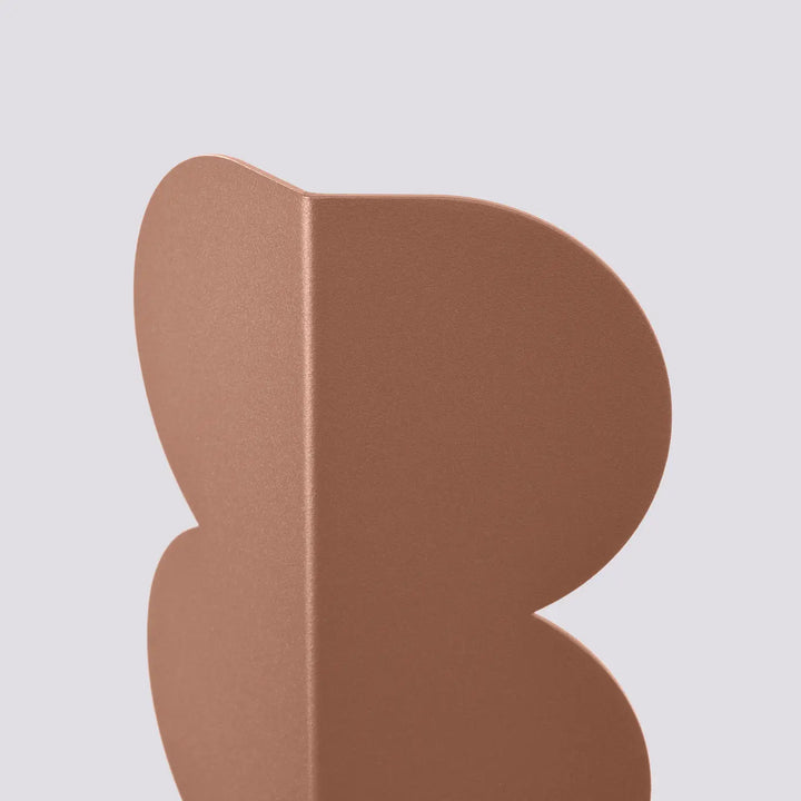 Applique murale BISCUIT moka détail de la forme ondulée