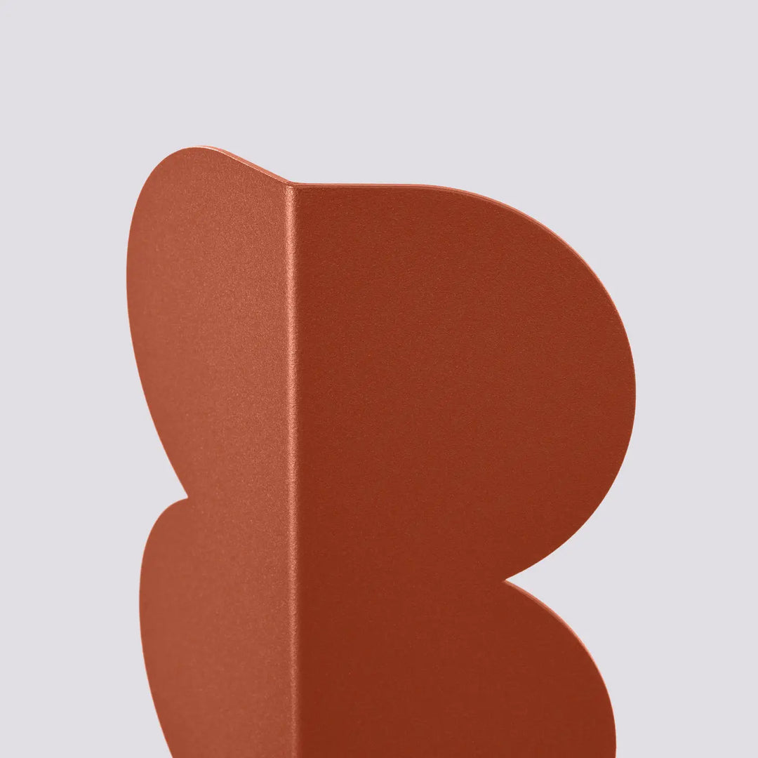 Applique murale BISCUIT ocre rouge détail de la forme ondulée