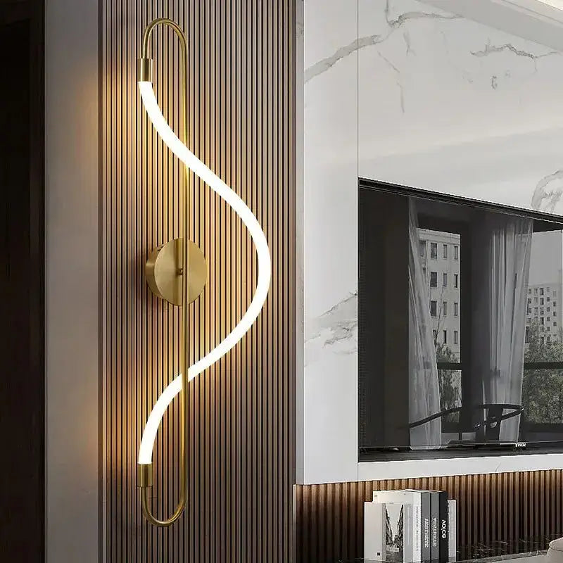 Applique Murale Originale Avec Long Tube En LED Design Épuré