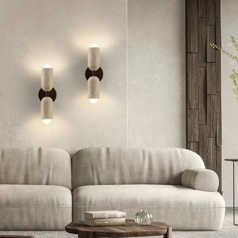 Applique murale en pierre avec un support en bois et à LED

