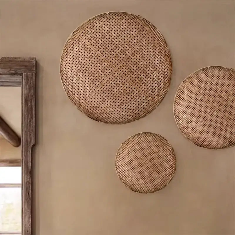 Applique murale en rotin et en bambou au style japonais wabi sabi

