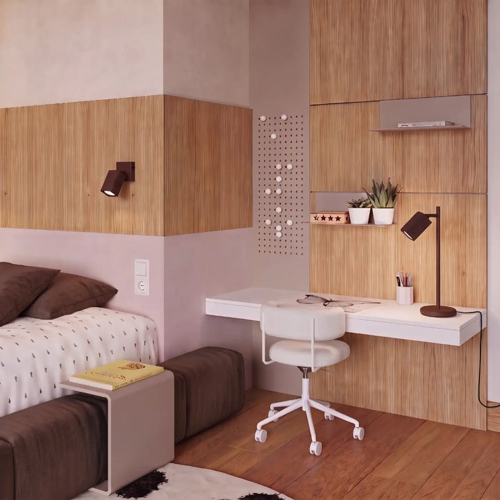 Applique murale Rayo en aluminium marron à réflecteur rainuré dans une chambre