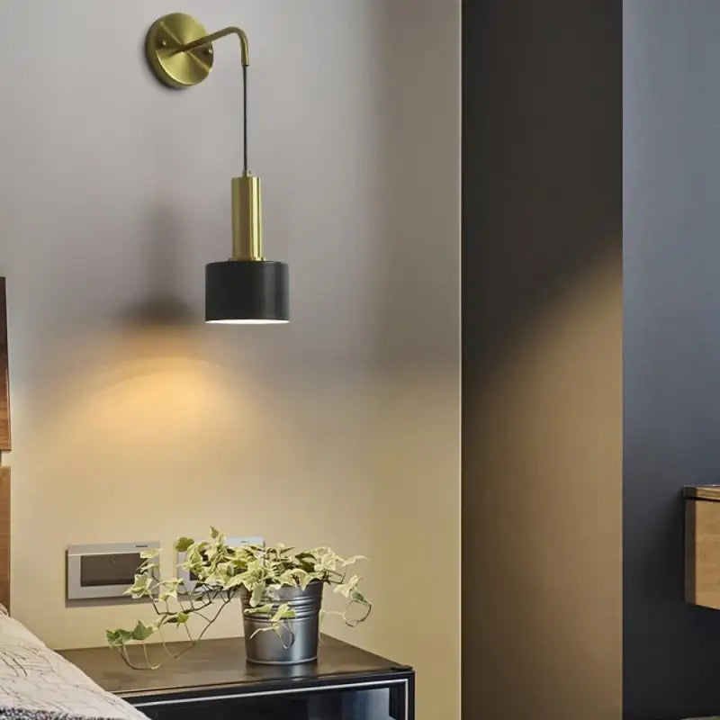 Applique Murale Suspendue Cylindre Inversé Noir Or