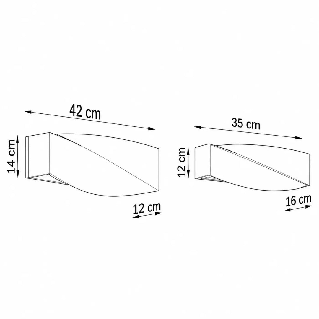 Applique murale sigma en céramique blanche avec ampoules e27 et forme torsadée au design minimaliste et angulaire