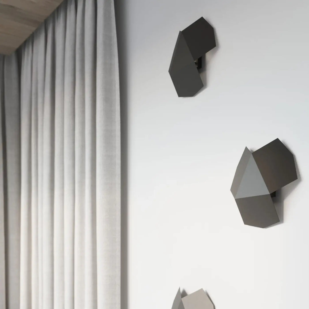 Applique murale noir vue rapprochée dans son décor
