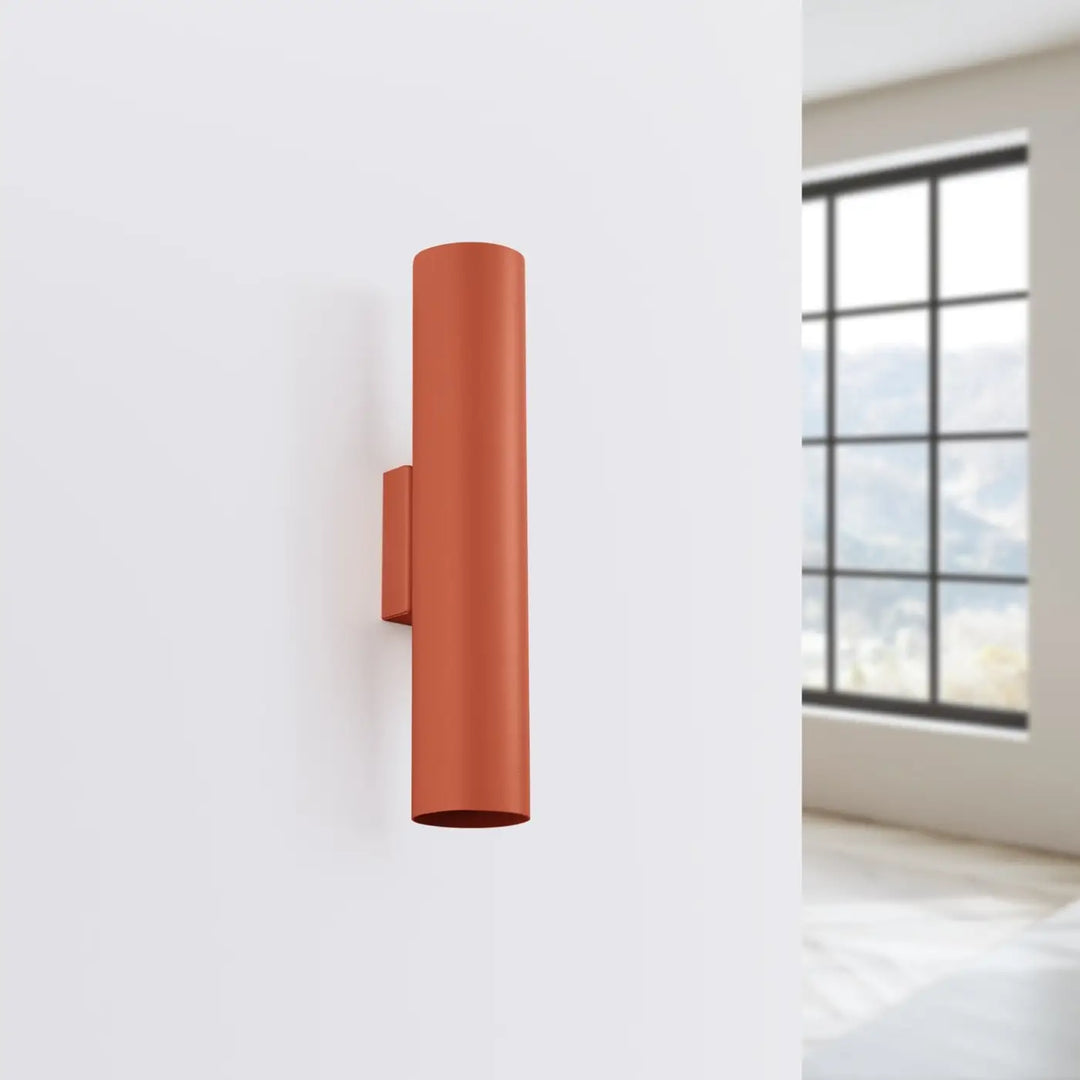 Applique murale ocre rouge éteinte, vue rapprochée