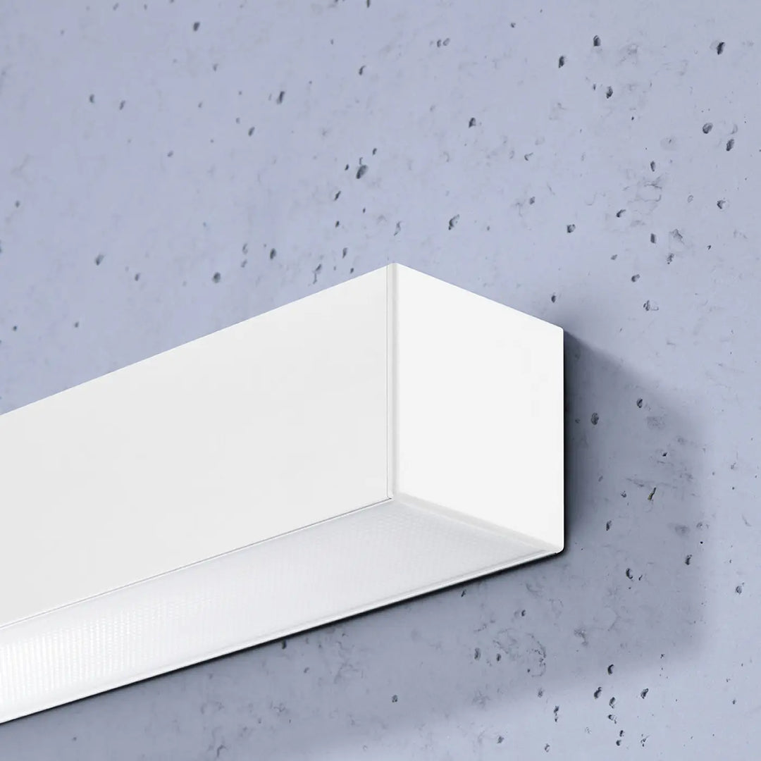 Applique murale pinne 200 blanc avec design moderne rectangulaire intégrant module led pour paramètres d’éclairage optimaux