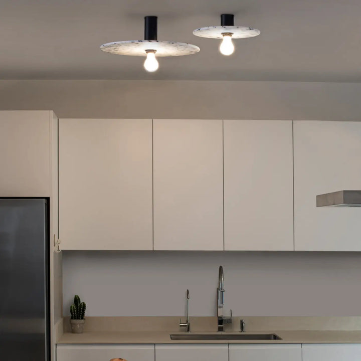 Luminaire Confetti 45 cm dans une pièce