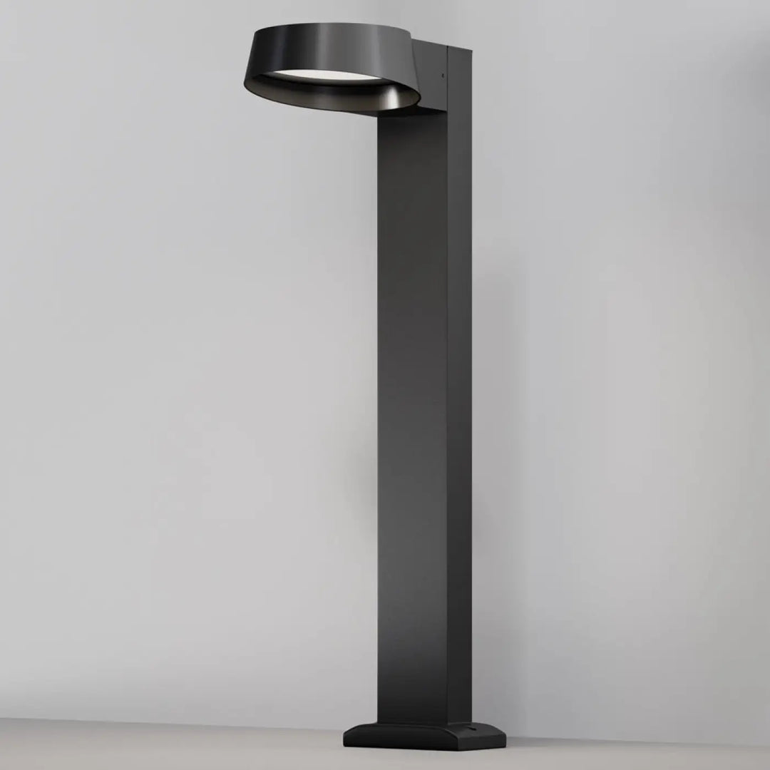 Borne extérieure led noire moderne avec design minimaliste et luminaire circulaire coudée share