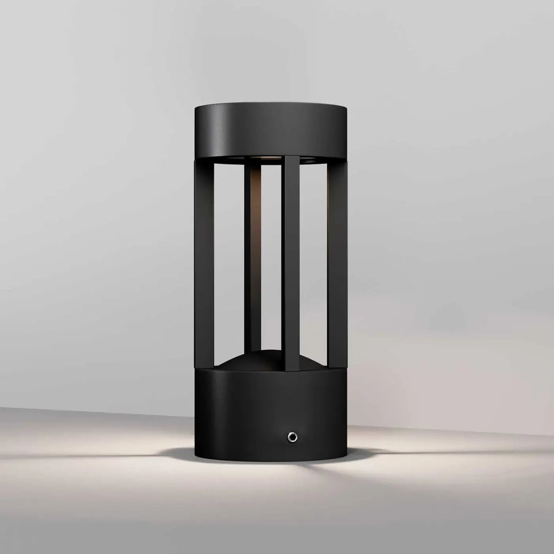 Borne extérieure led vint cylindrique noire en aluminium avec lumière douce et indice ip65 pour usage extérieur moderne