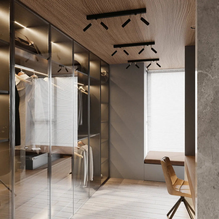 Applique murale moderne eyetech 1 noir avec faisceau eyetech de style industriel sur plafond en bois