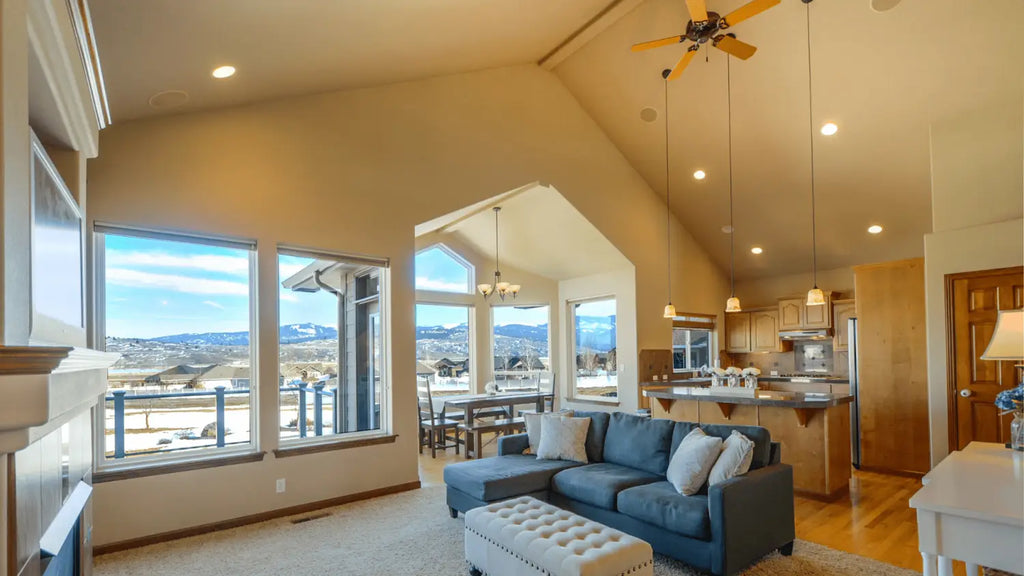 quel luminaire poser sur un plafond en pente