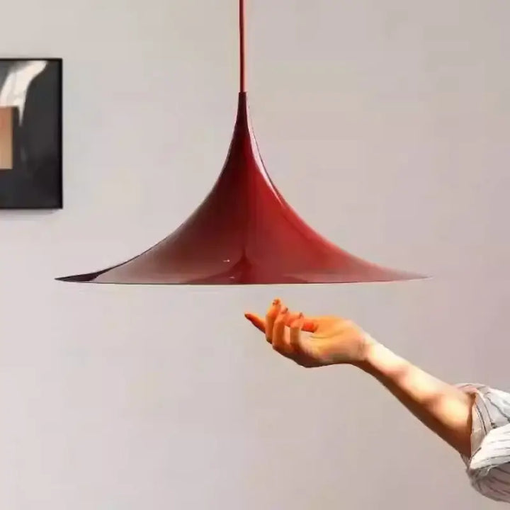 Suspension luminaire design en forme conique moderne et élégante