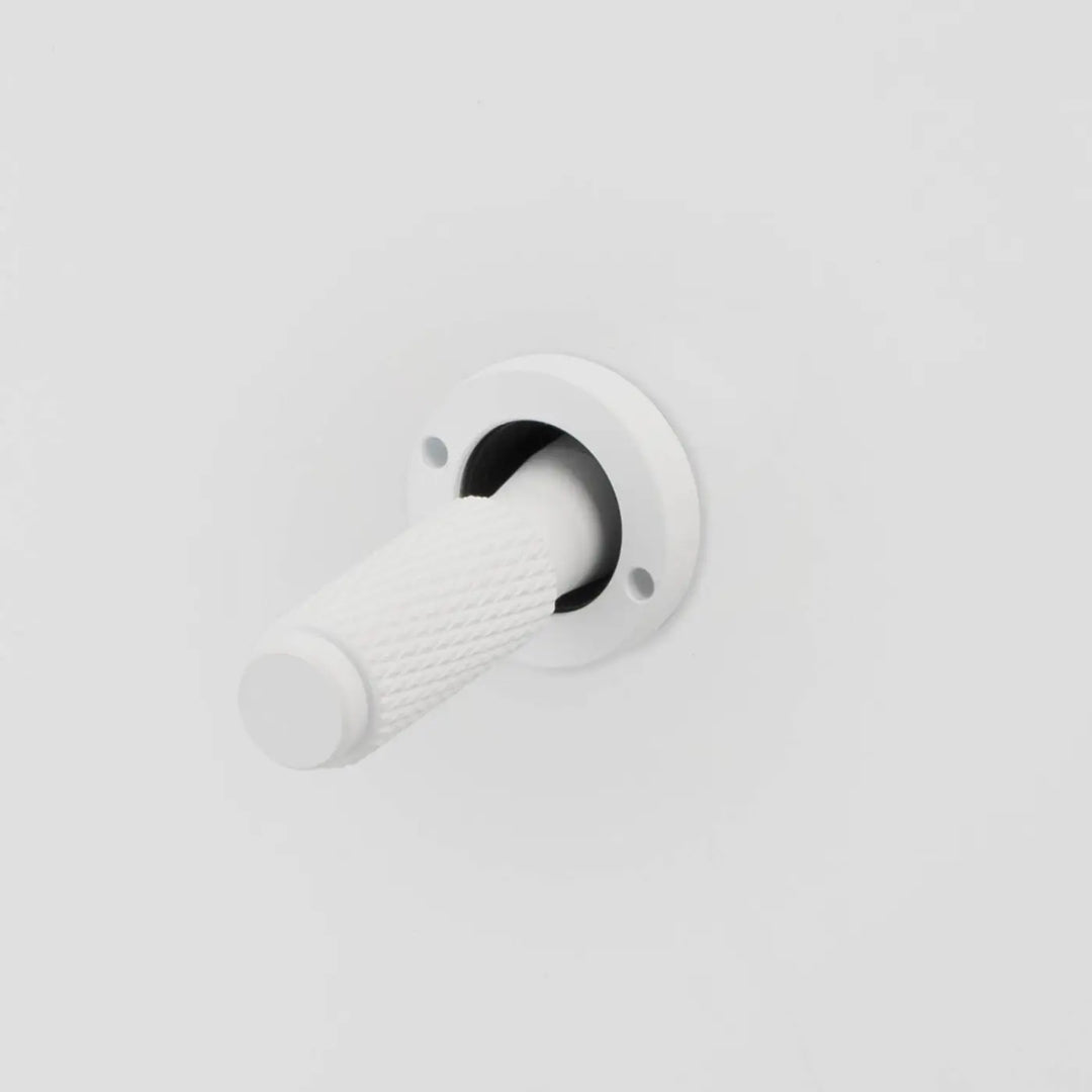 Interrupteur à levier Toggle à gravure quadrillée blanc, vue rapprochée #couleur_blanc