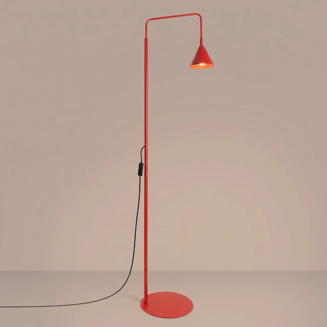 Lampadaire rouge allumé
