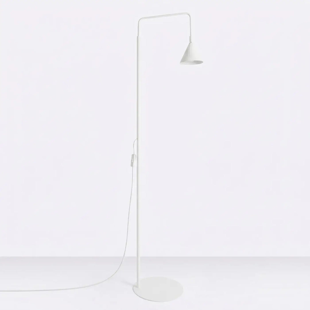 Lampadaire blanc éteint