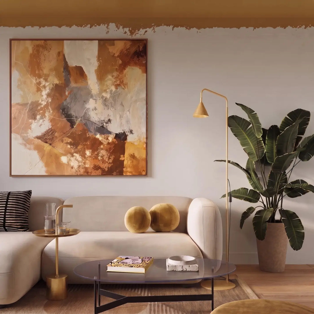 Lampadaire doré dans un salon