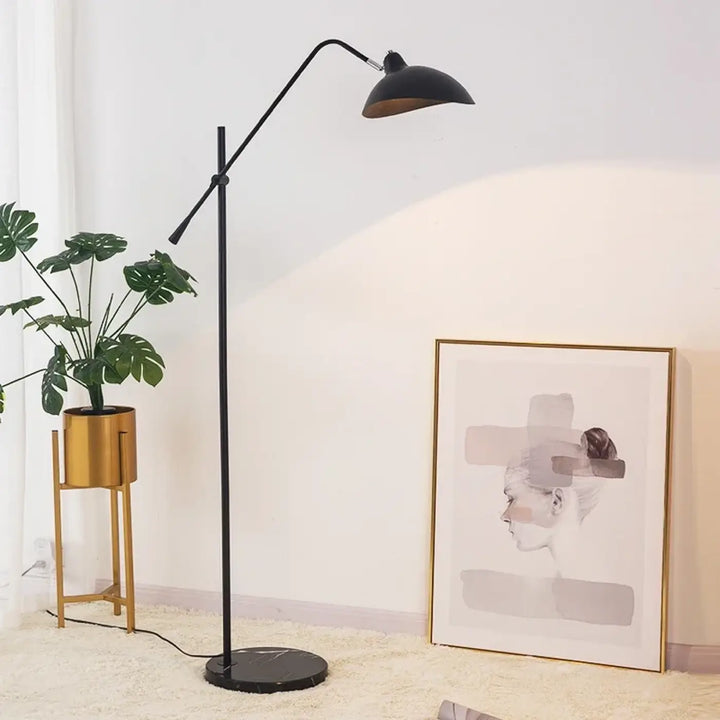 Lampadaire contemporain en métal avec tête orientable style épuré