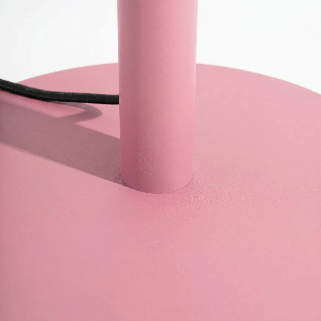 Lampadaire TRANG rose détail de la base