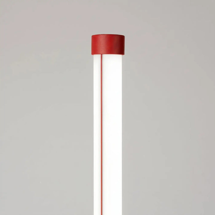 Lampadaire TRANG rouge détail du sommet du tube