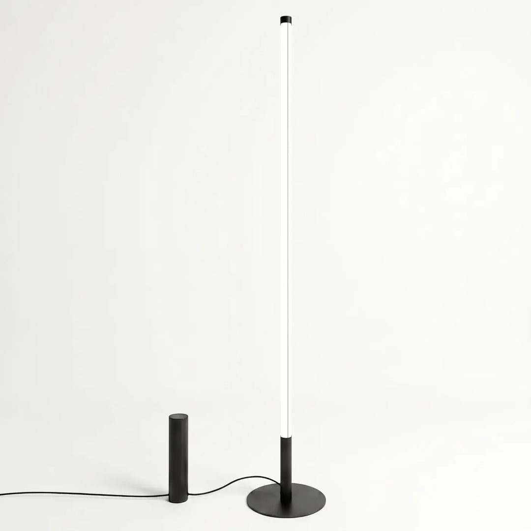 Lampadaire TRANG noir éteinte, vue d'ensemble
