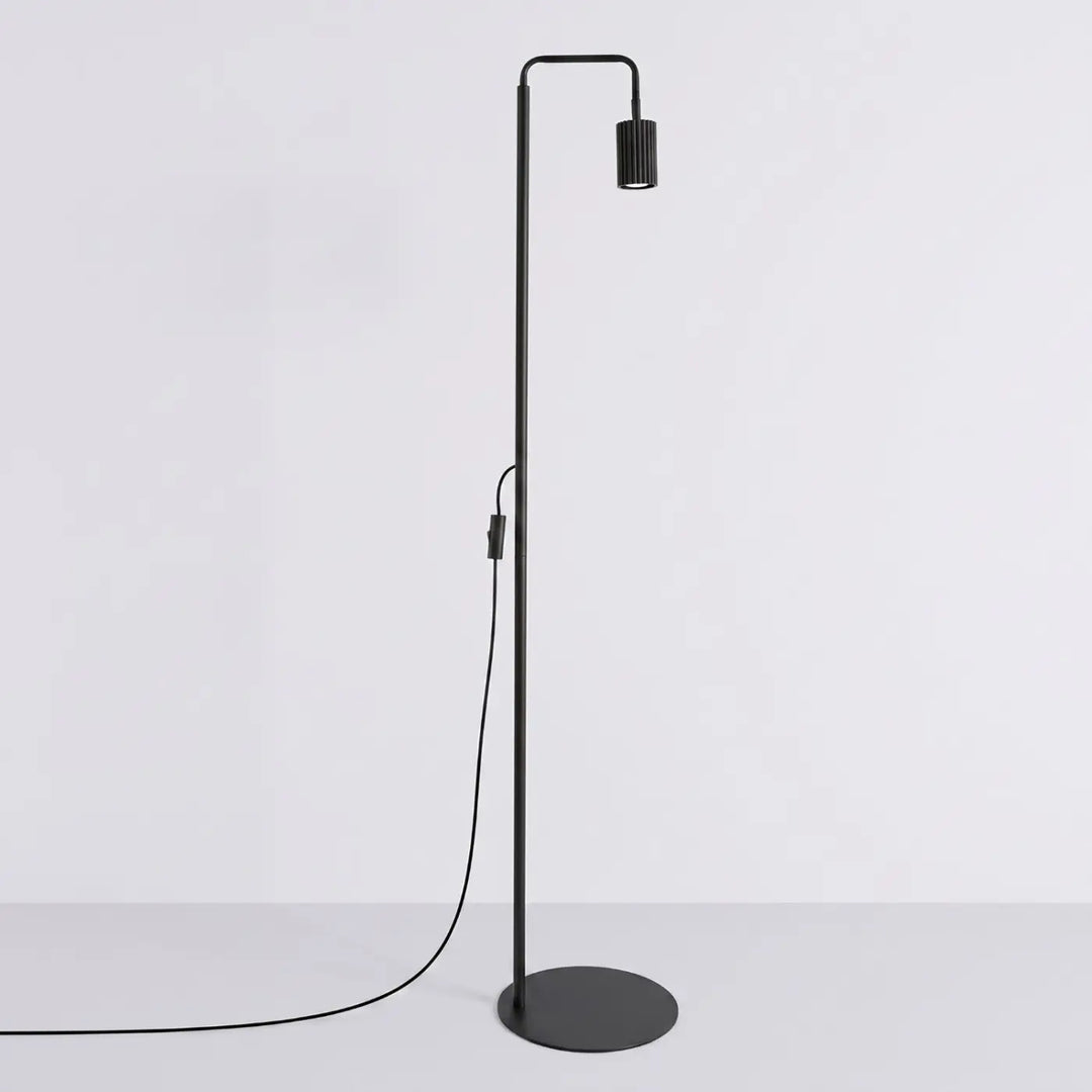 Lampadaire noir éteint
