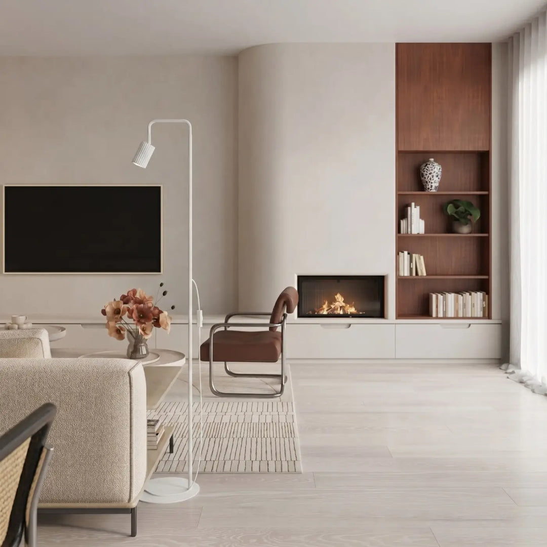 Lampadaire blanc dans un salon