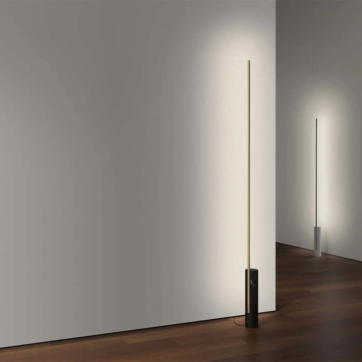 Lampadaire T.O en marbre avec baguette lumineuse orientable