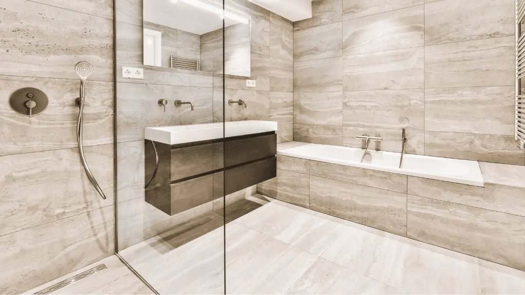 Les meilleures options de lampadaires pour salle de bain