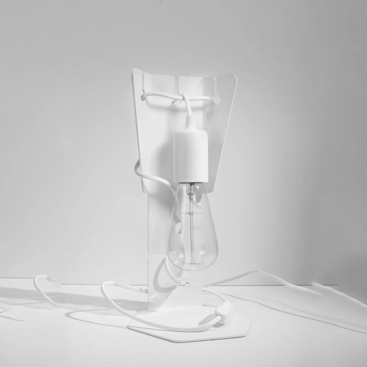 Lampe à poser blanc éteinte