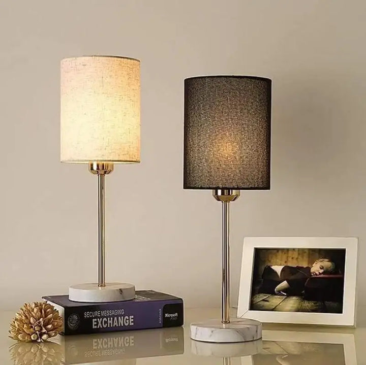 Lampe De Chevet A Pile Avec Base En Bois