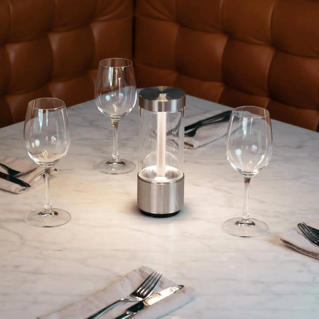 Lampe de chevet Takeout de Buster + Punch #couleur_argent