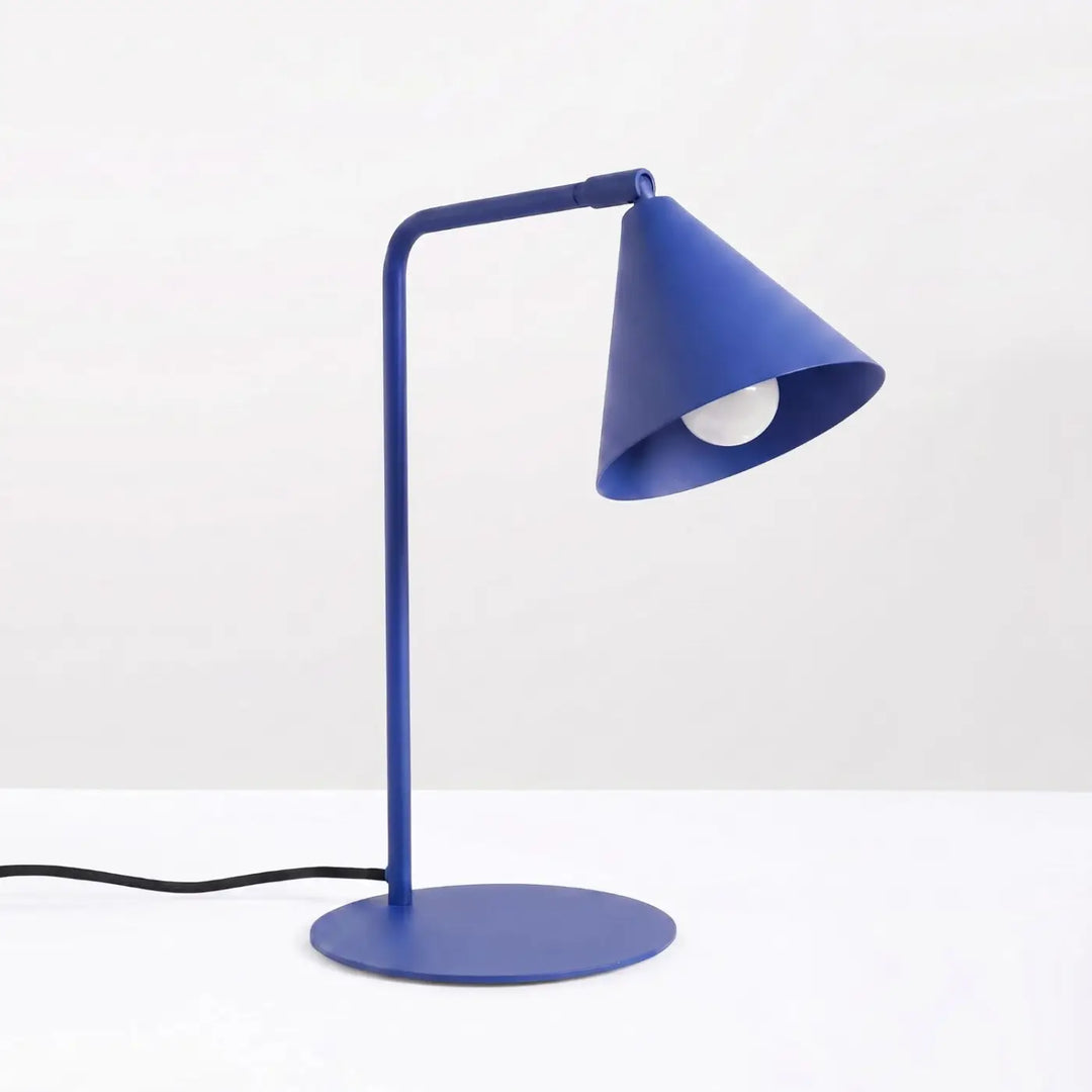 Lampe à poser outremer éteinte