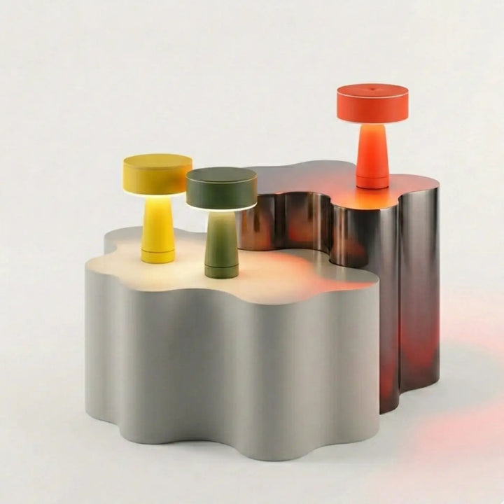 Lampe à poser AXO rouge les trois couleurs réunies