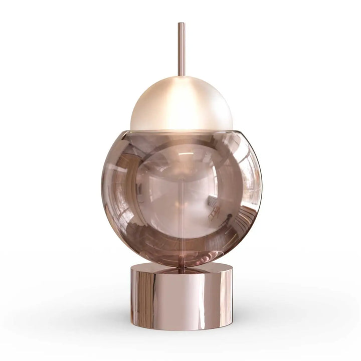 Lampe à poser galileo avec base en métal rose gold, corps sphère en verre fumé et abat-jour blanc givré design