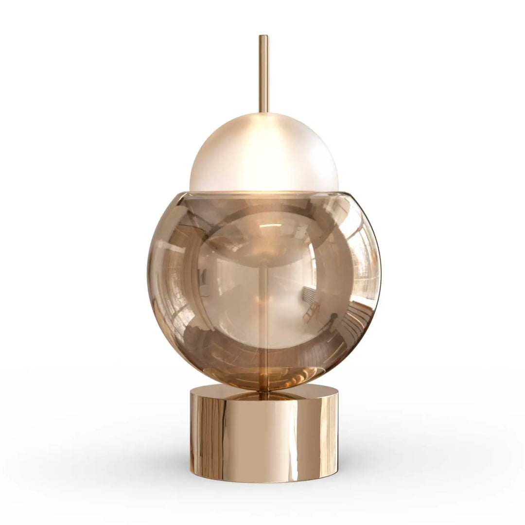 Lampe à poser galileo moderne avec base dorée brossée, corps sphère en verre fumé et abat-jour blanc givré