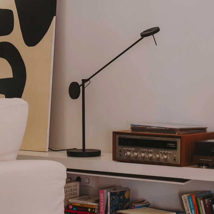 Lampe à poser Invisible dans un intérieur