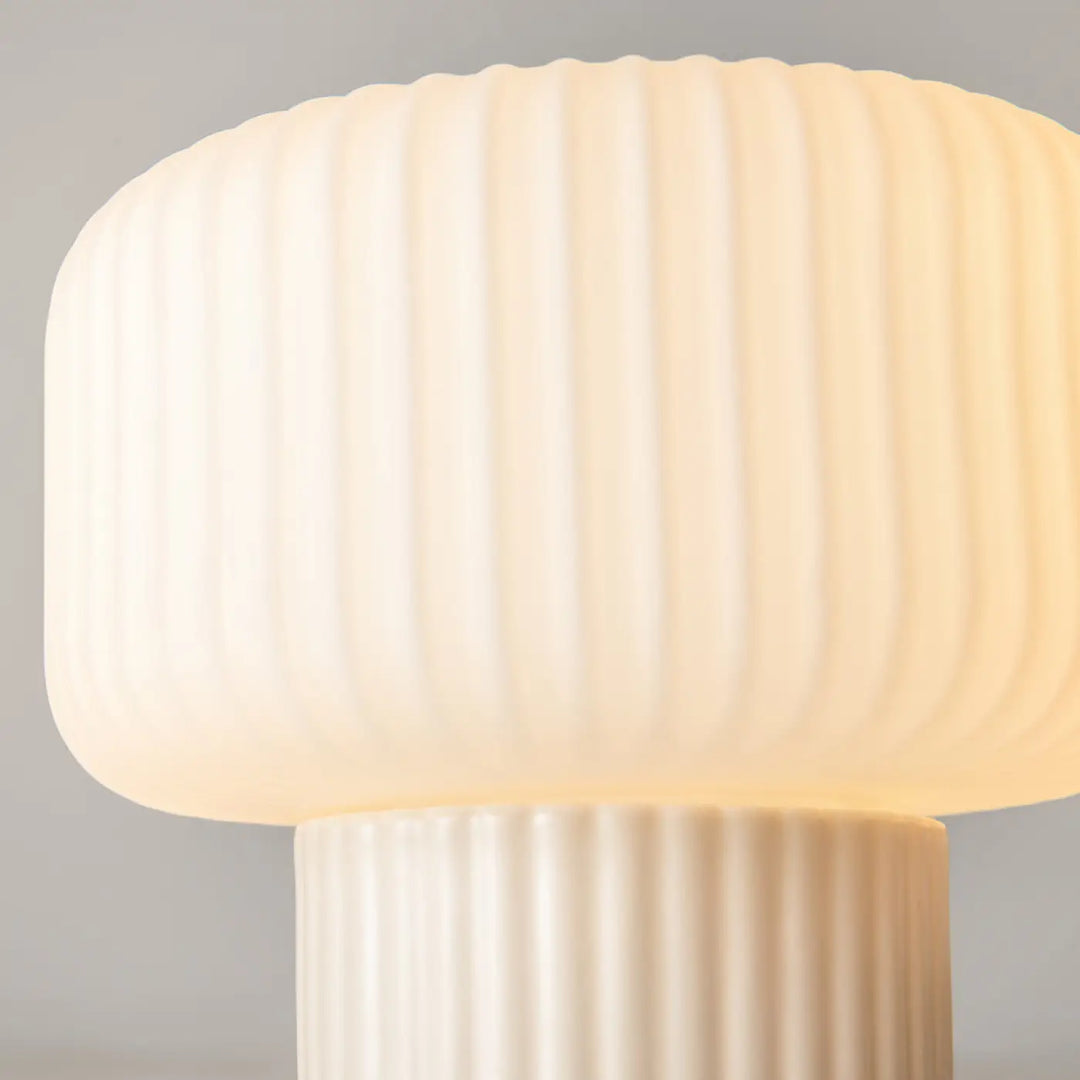 Lampe omaggio lampe de chevet en céramique blanche avec lumière douce et abat-jour en verre translucide en forme de champignon