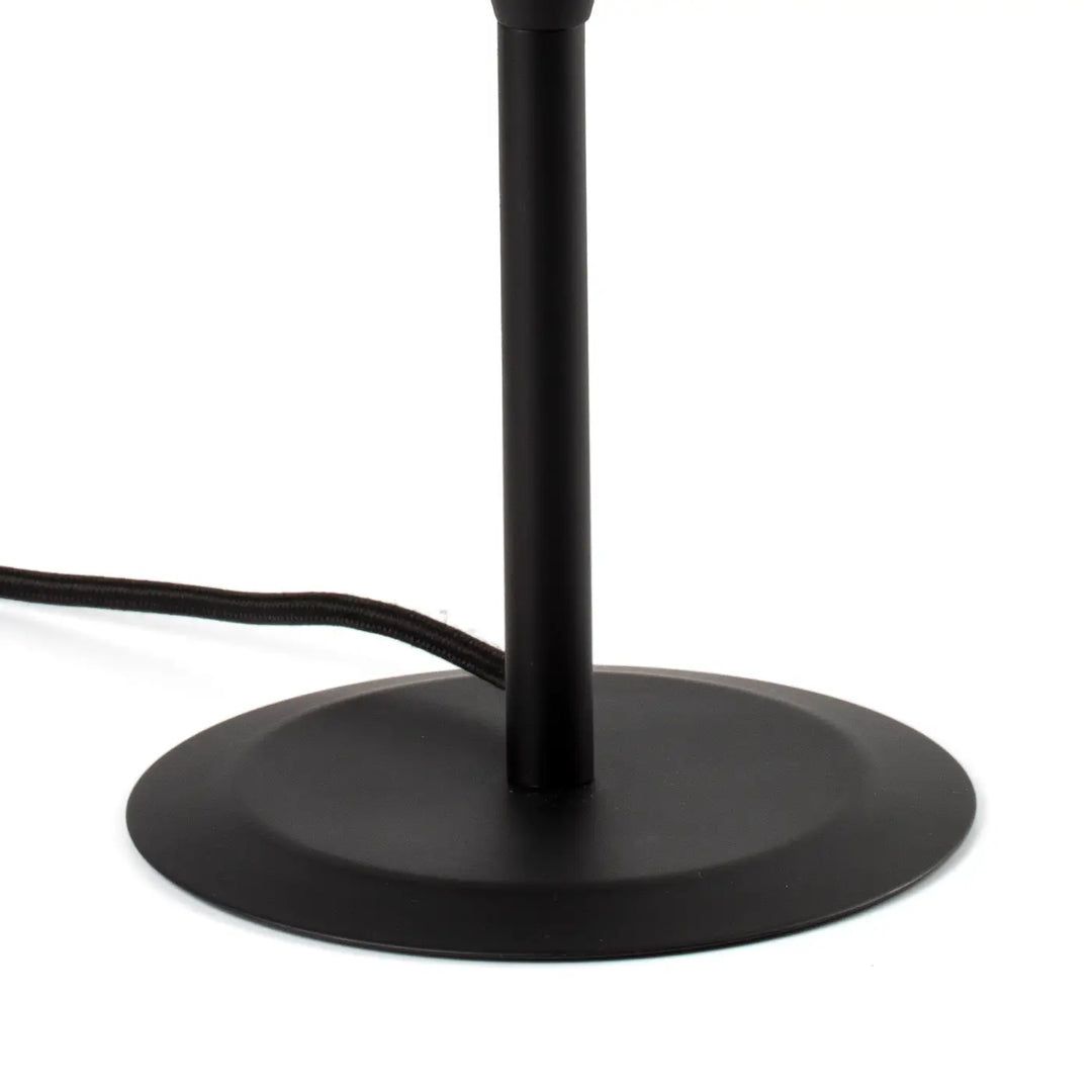 Détail de la lampe de table Mambo