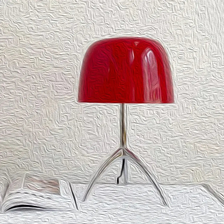 Lampe de table lakko avec abat-jour rouge brillant et base trépied métallique élégante