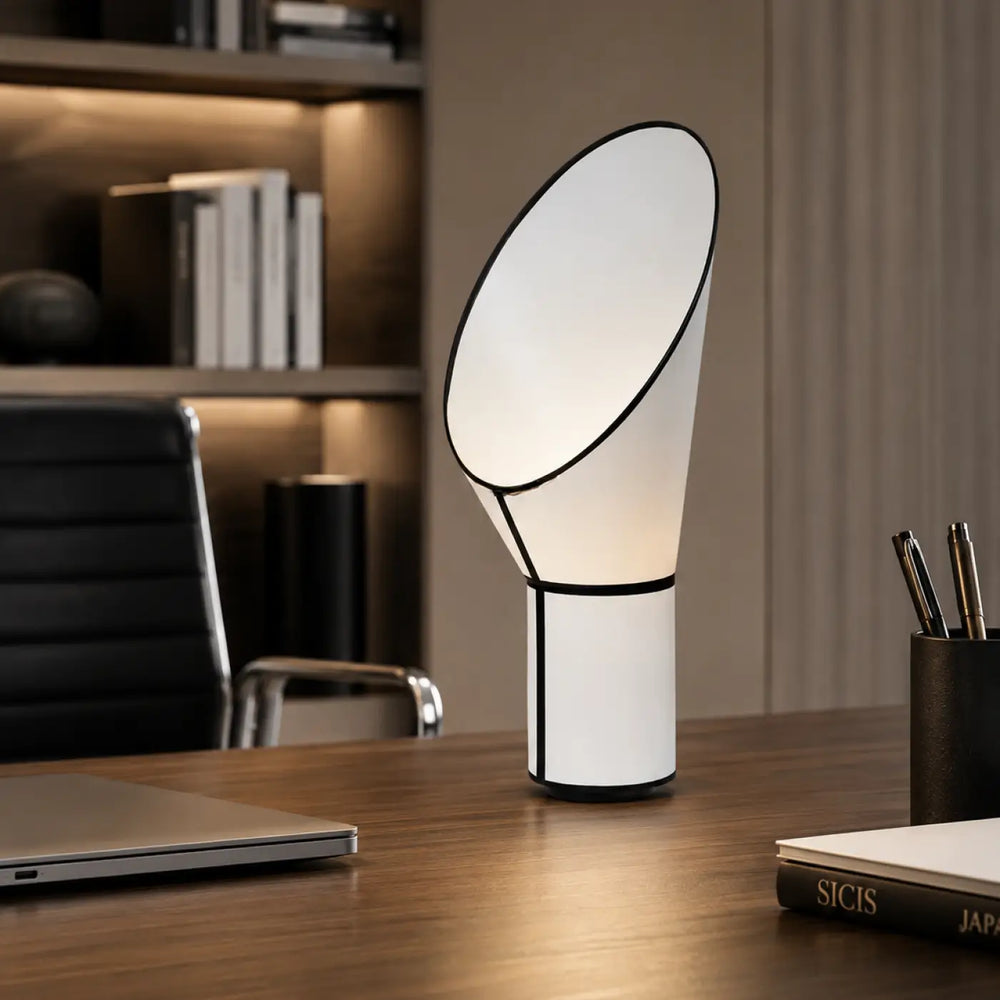 Lampe de table kopa moderne blanche avec bord noir et design minimaliste adaptée pour standing floor lamp
