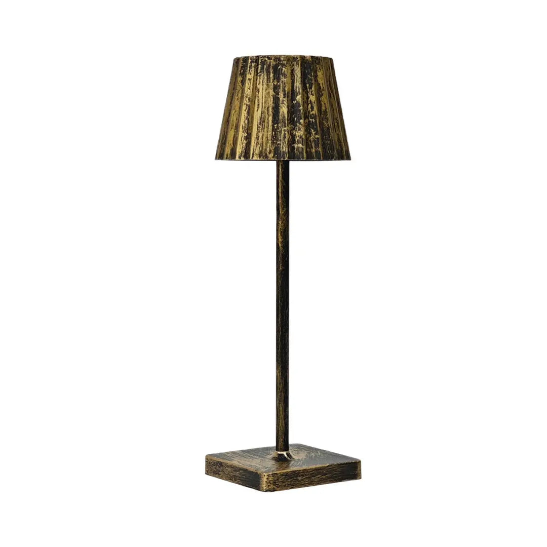 Lampe de table escale en bronze rustique avec abat-jour plissé texturé et base carrée