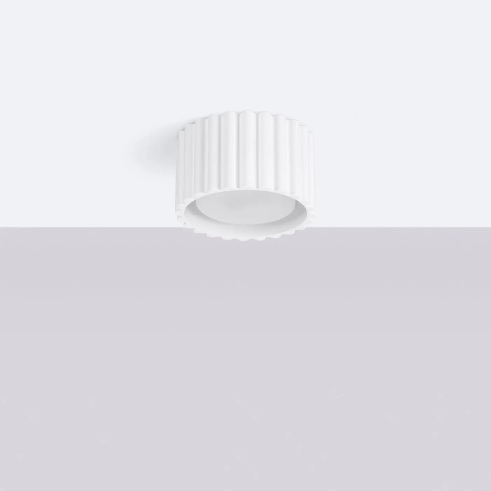Luminaire plafonnier aura 1 blanc avec forme unique inspirée en cylindre encastré à rainures verticales moderne