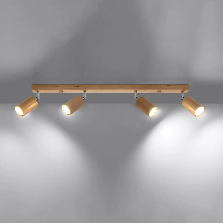 Luminaire plafonnier berg 4 en bois naturel avec quatre abat-jours mobiles berg cylindriques et forme simple