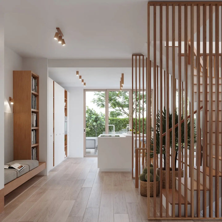 Luminaire plafonnier zeke 6 en chêne avec écran en bois clair à rainures verticales bois s’intégrera parfaitement